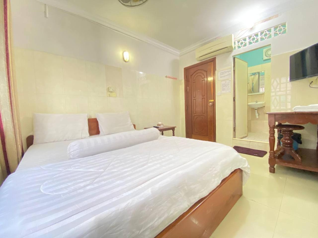 Empire House, Phnom Penh Otel Dış mekan fotoğraf